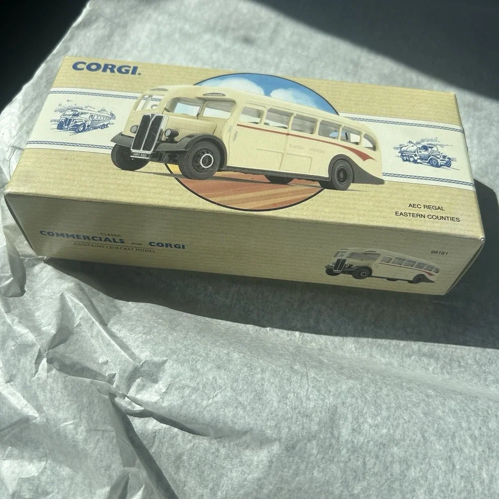 CORGI CLASSIC #98161 AEC REGAL EASTERN COUNTIES BUS 1:50 SCALE #1316